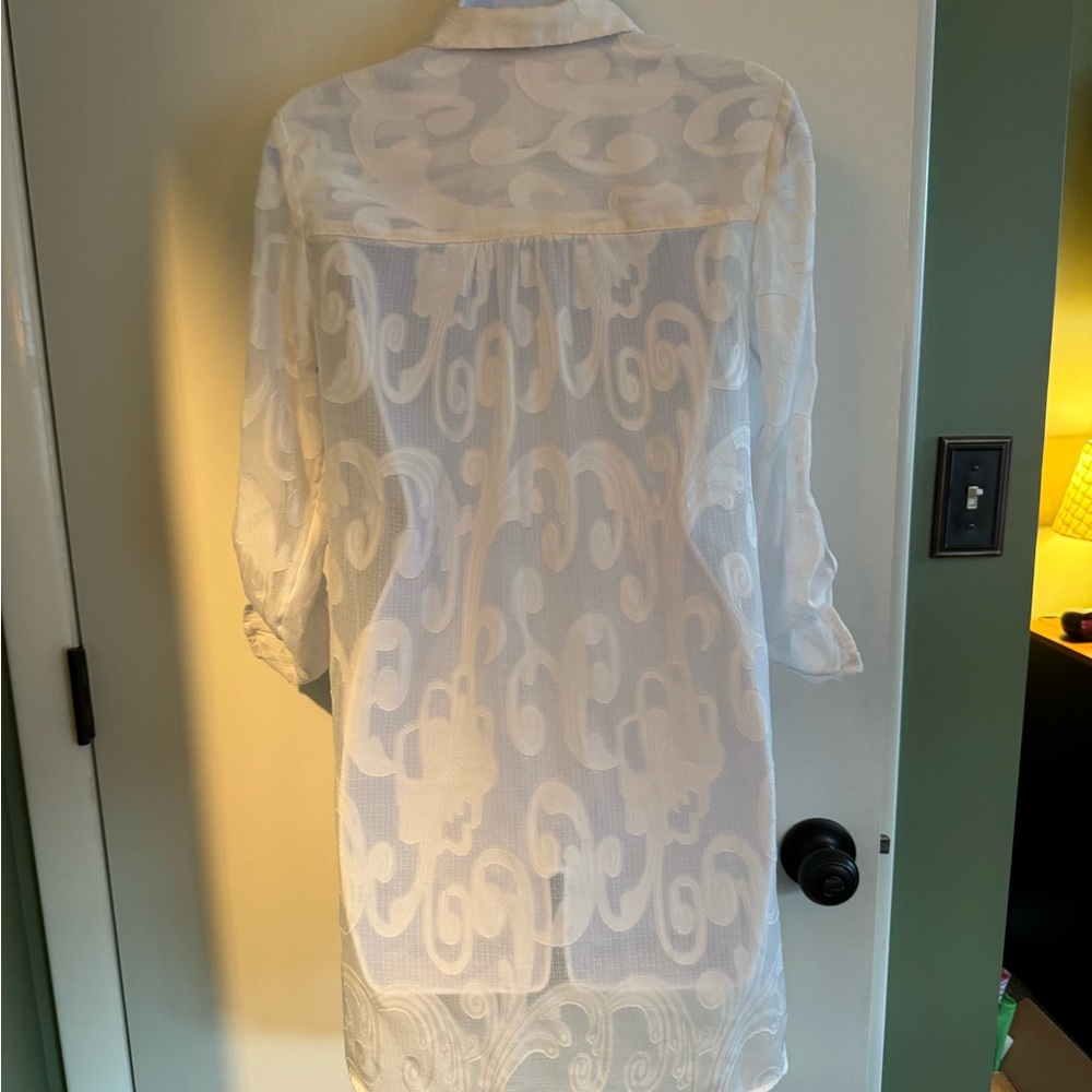 Lilly Pulitzer Sheer White Button-Down Swim cover up. - Picture 3 of 5